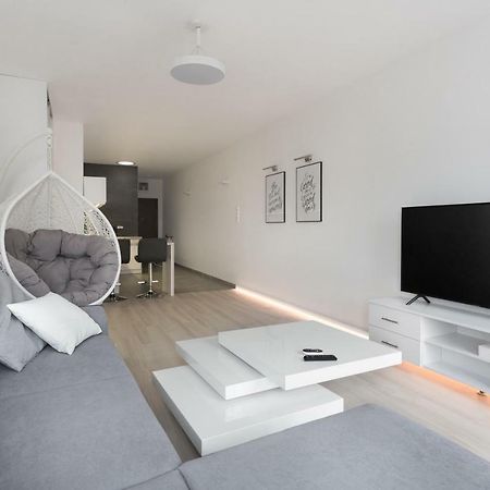 Lajsnij Sobie Apartment Poznaň Exteriér fotografie