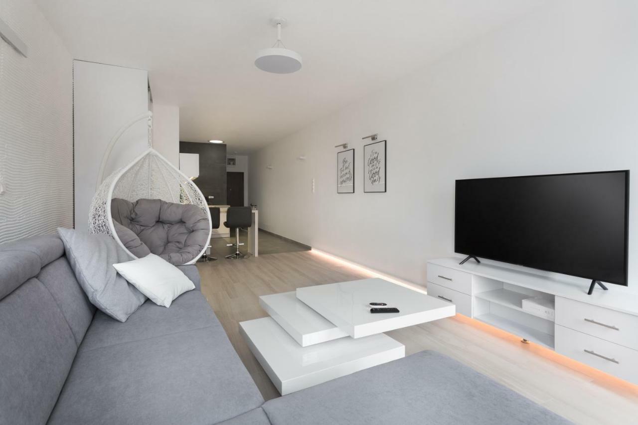 Lajsnij Sobie Apartment Poznaň Exteriér fotografie